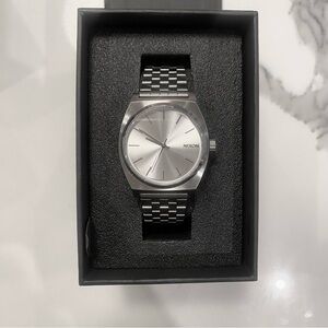 🔥 Nixon “Time Teller” Silver Men’s Watch - Incl. Original Box & Papers